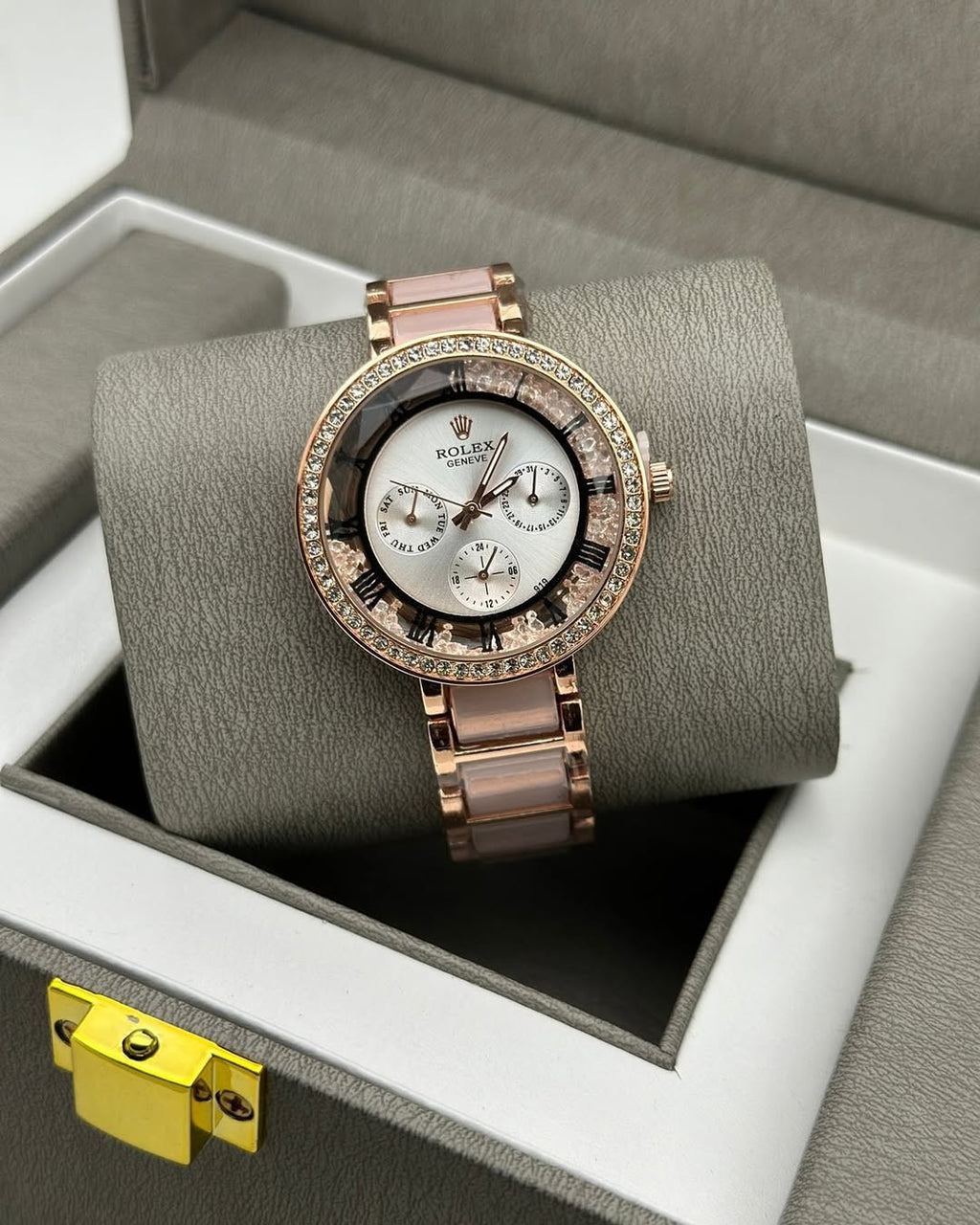 Luxury Rose Gold Ladies Watch with Crystal Bezel & Elegant Metal Bracelet